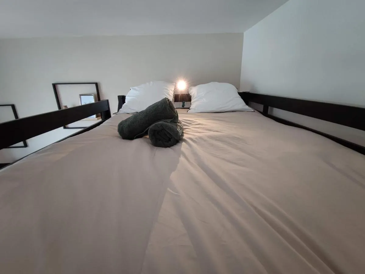 Lumineux, Renove, Equipe Prime Video 2-4 Personnes Apartment Brest 0*,  France